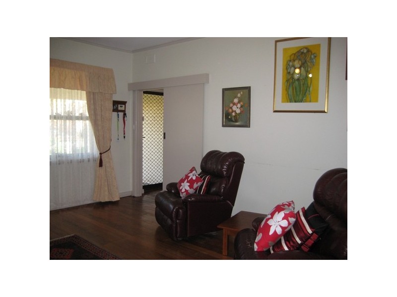 15 Mathias Avenue, Cumberland Park SA 5041