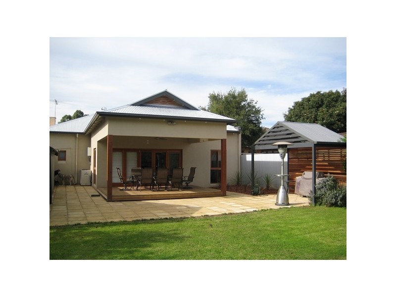 20 Oakfield Avenue, Clarence Park SA 5034