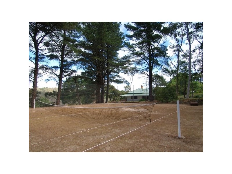 61 Emmett Road, Crafers West SA 5152