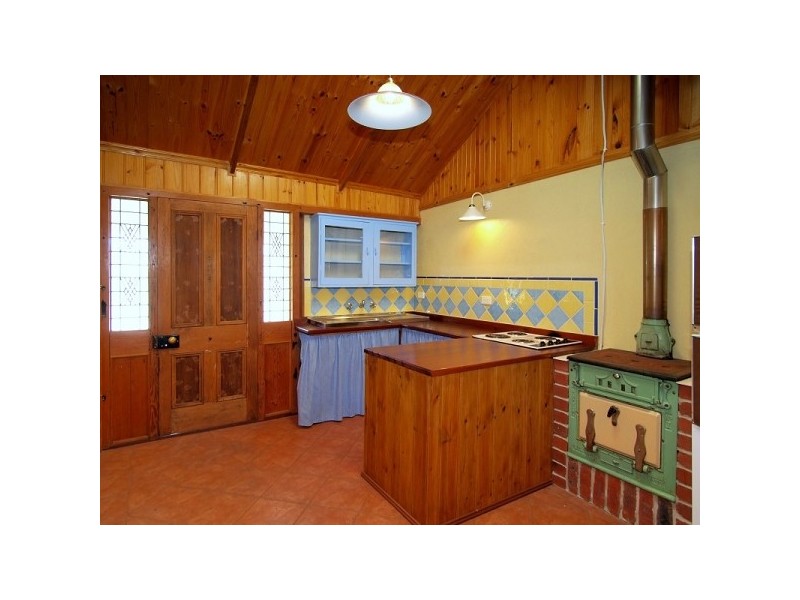 61 Emmett Road, Crafers West SA 5152