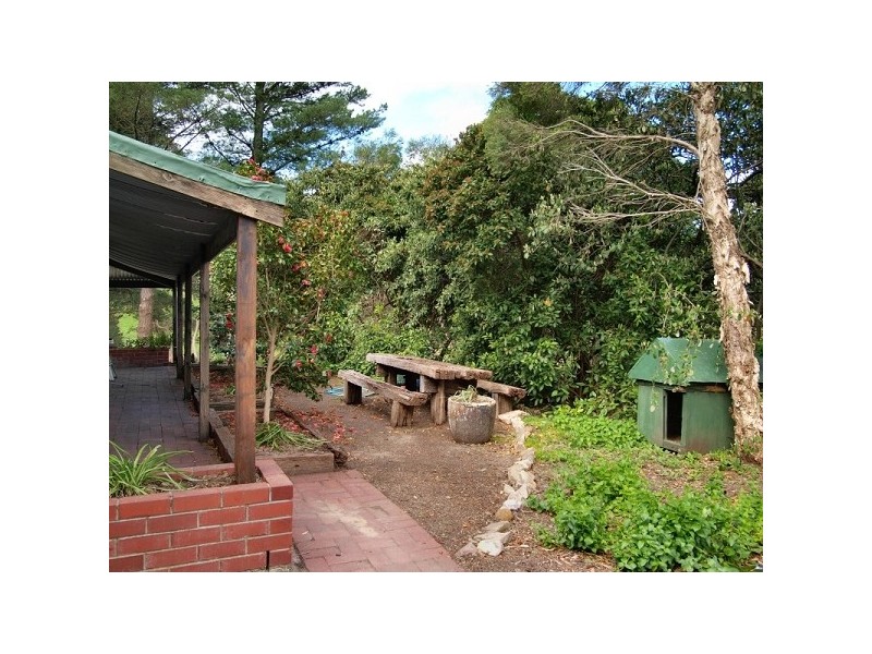 61 Emmett Road, Crafers West SA 5152