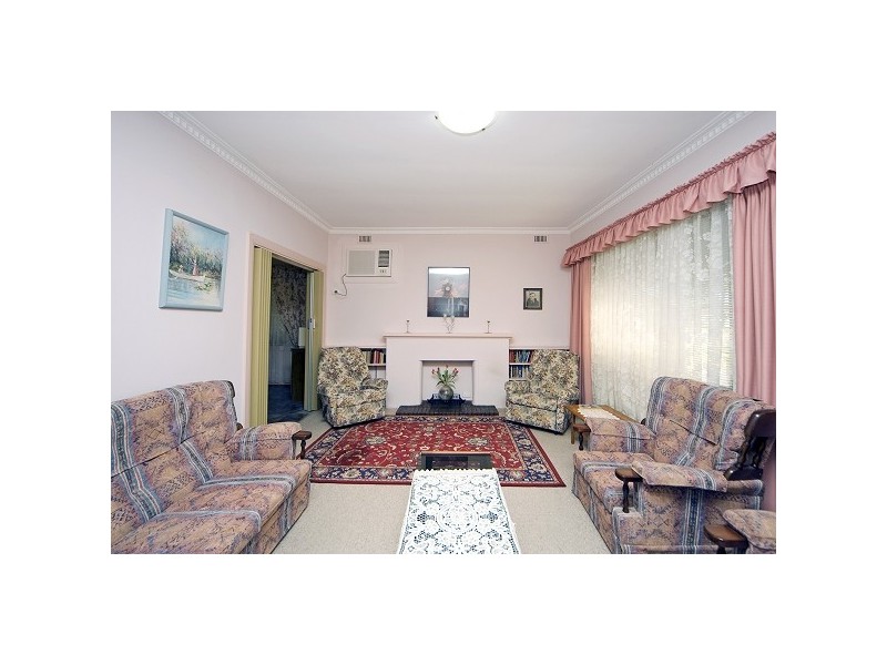 3 Windsor Avenue, Clearview SA 5085