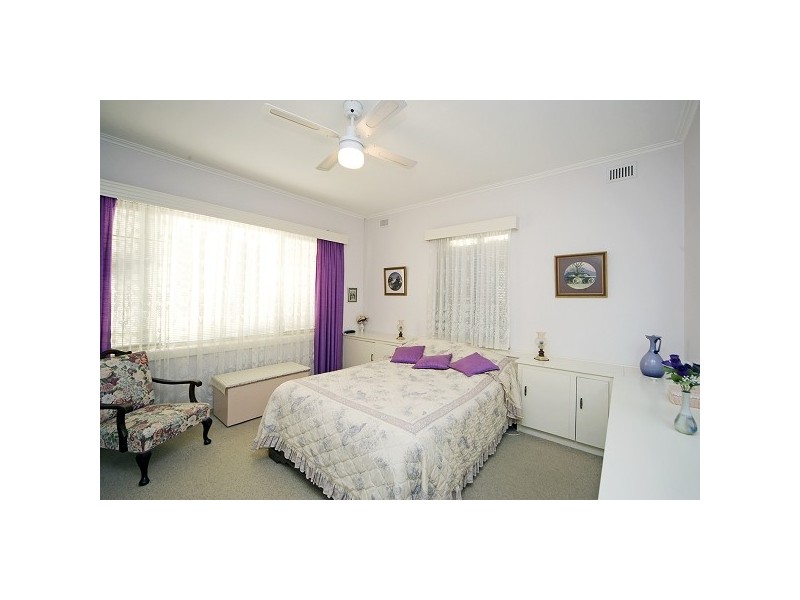 3 Windsor Avenue, Clearview SA 5085