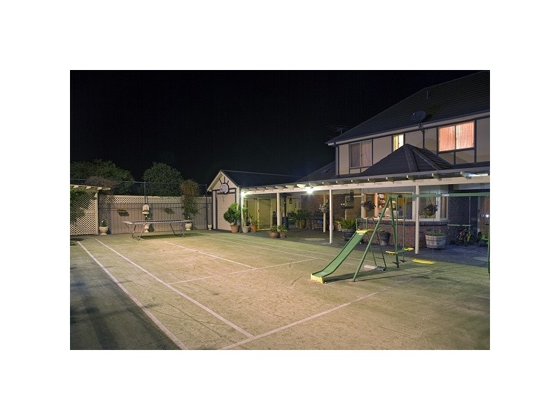 16 Schroder Court, North Haven SA 5018