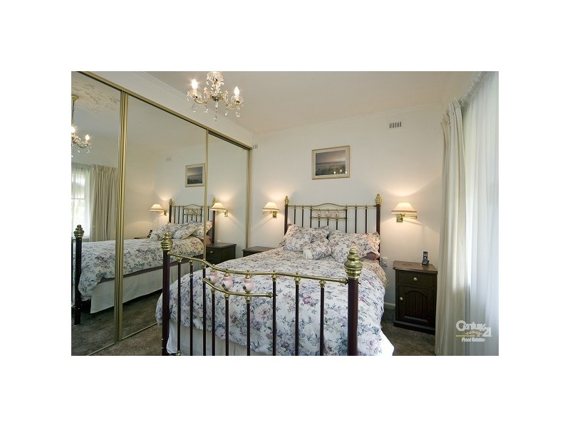 9 Thomas Street, Clarence Gardens SA 5039