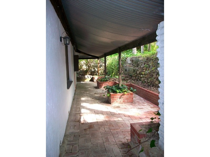 61 Emmett Road, Crafers West SA 5152