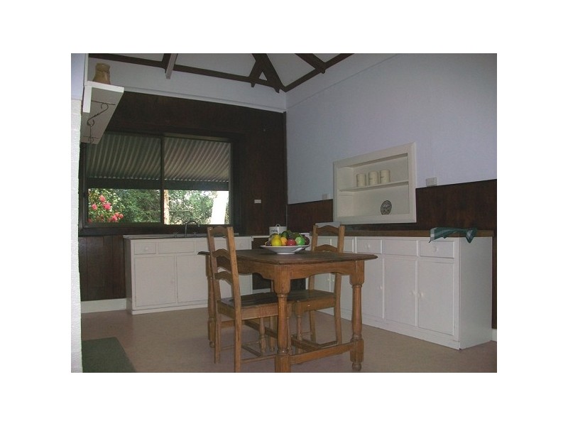 61 Emmett Road, Crafers West SA 5152