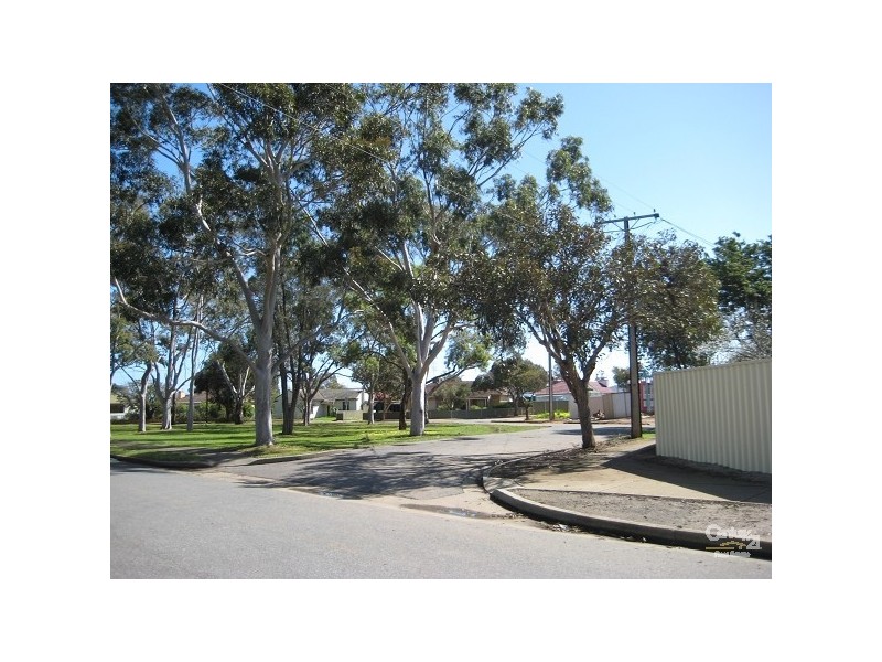 15a Nilpena Avenue, Park Holme SA 5043