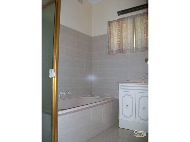 17 Barker Street, South Plympton SA 5038