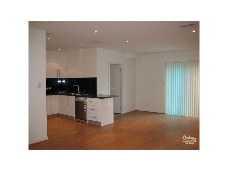 18 Quintus Terrace, Dover Gardens SA 5048