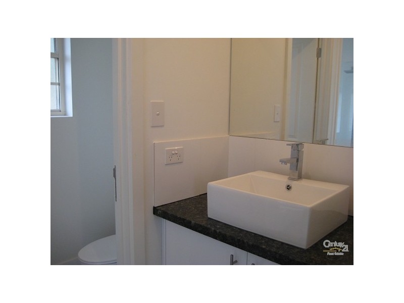 18 Quintus Terrace, Dover Gardens SA 5048