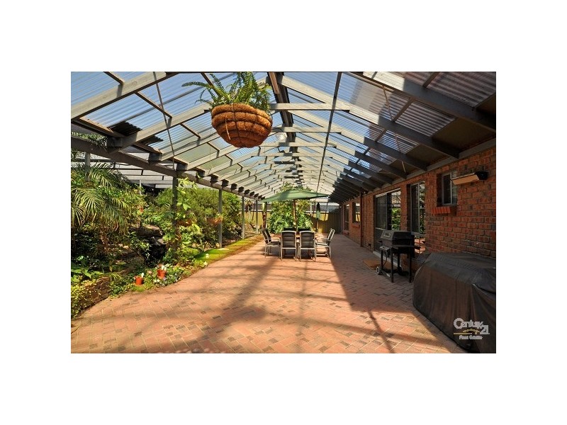 102 Perry Barr Road, Hallett Cove SA 5158