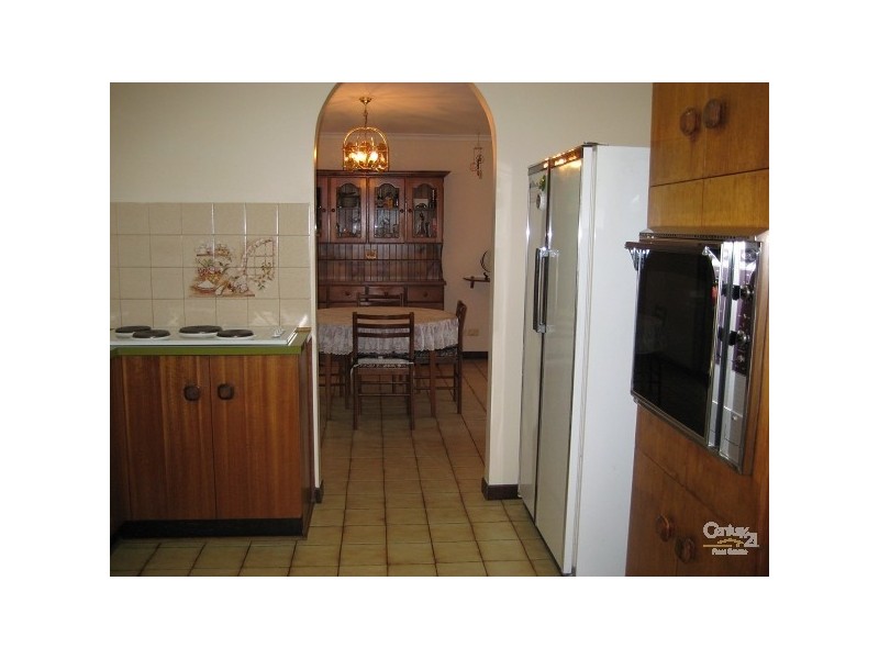 5 Gifford Avenue, St Agnes SA 5097