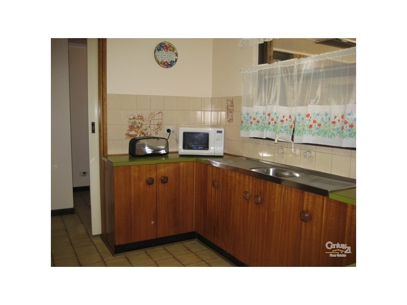 5 Gifford Avenue, St Agnes SA 5097