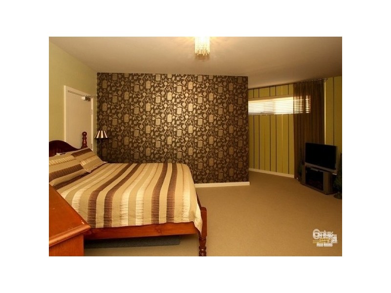 2/10 Moseley Street, Glenelg SA 5045
