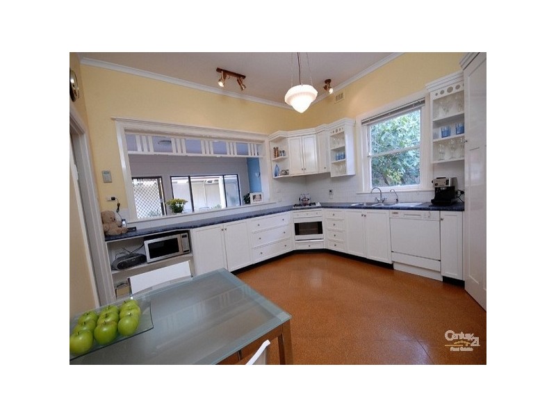 100 Avenue Road, Clarence Gardens SA 5039