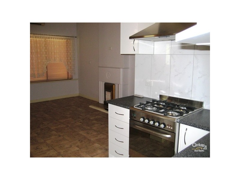 95 Avenue Road, Clarence Gardens SA 5039