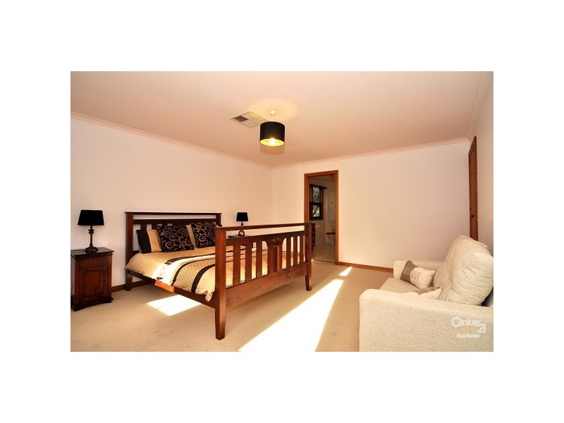 147 Shepherds Hill Road, Eden Hills SA 5050