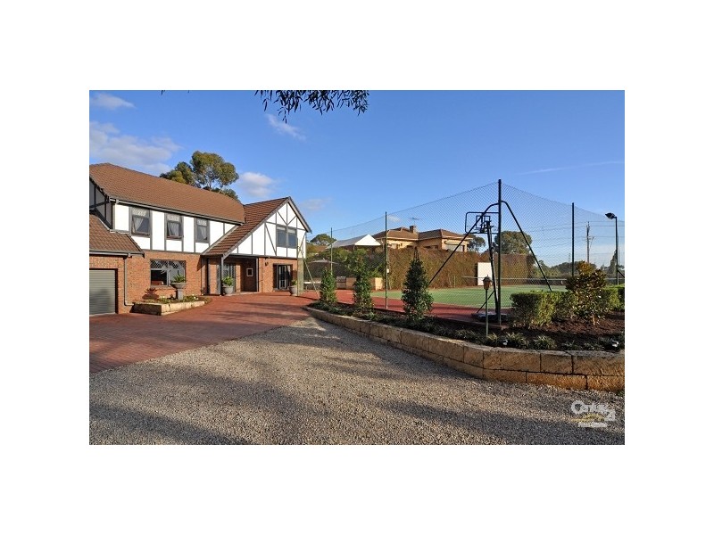 147 Shepherds Hill Road, Eden Hills SA 5050