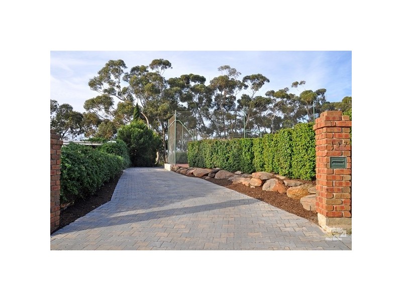 147 Shepherds Hill Road, Eden Hills SA 5050