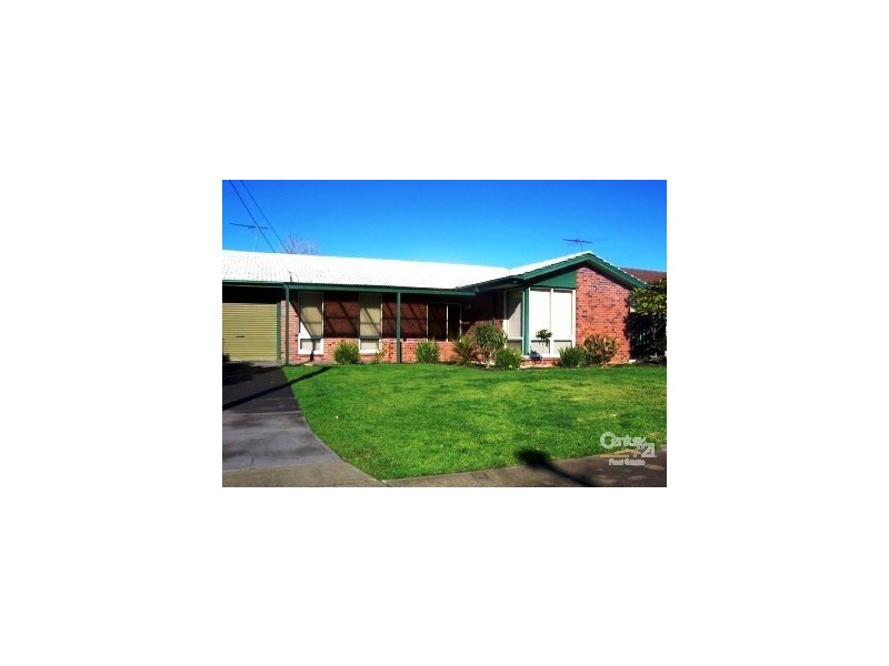 35 Lutana Crescent, Mitchell Park SA 5043