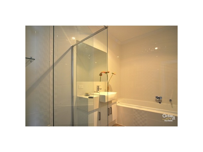 2 College Street, Glenelg SA 5045