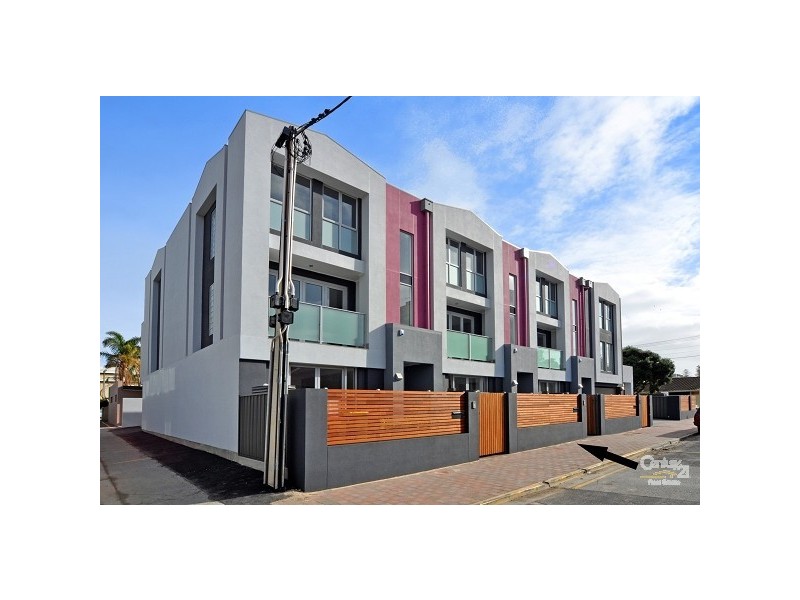 2 College Street, Glenelg SA 5045