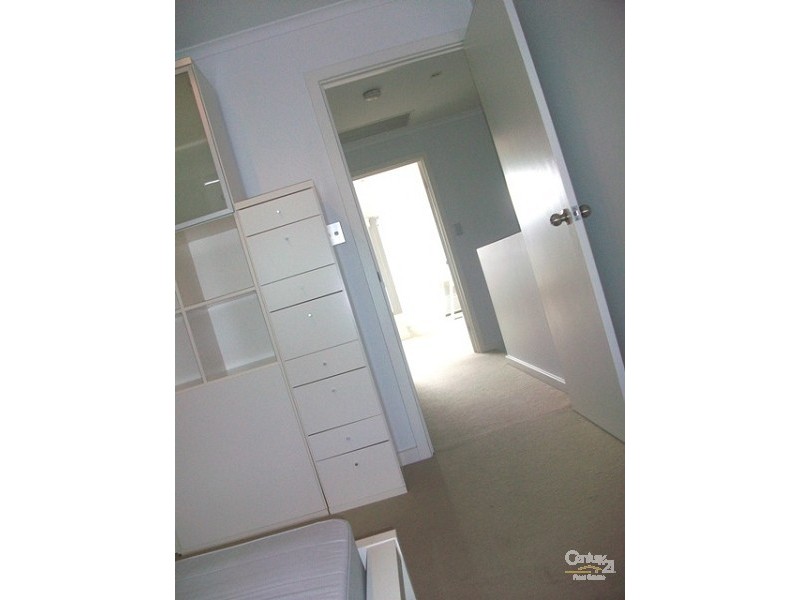 4 Pistrina Court, Adelaide SA 5000