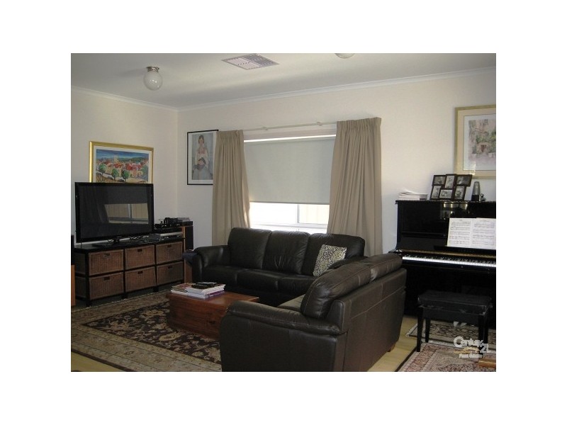 1d Fourth Avenue, Ascot Park SA 5043