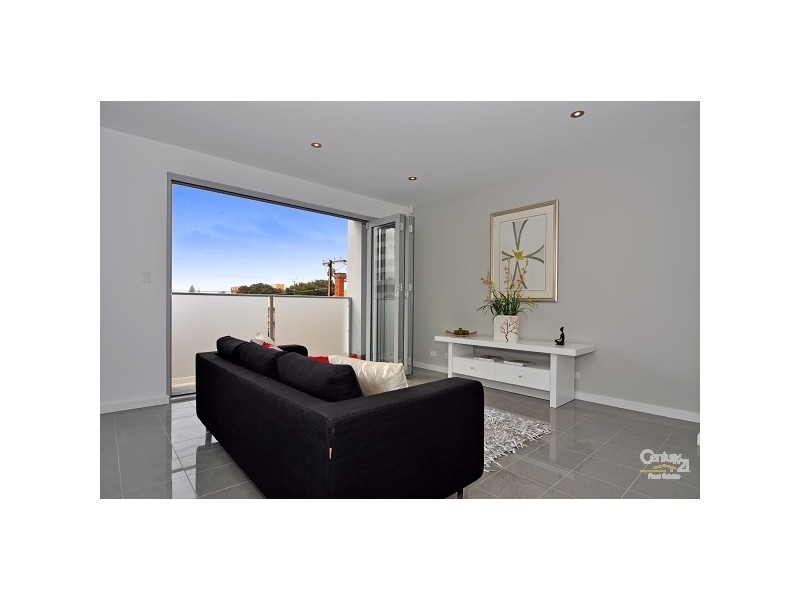 1a Percival Street, Glenelg SA 5045