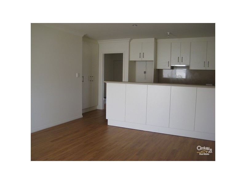 96 Tiparra Avenue, Park Holme SA 5043