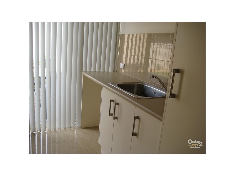 96 Tiparra Avenue, Park Holme SA 5043