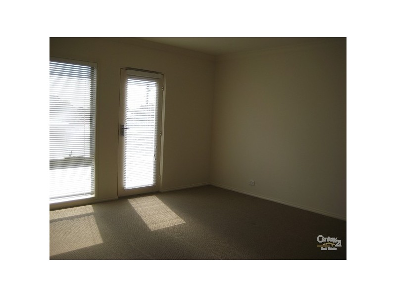 96 Tiparra Avenue, Park Holme SA 5043