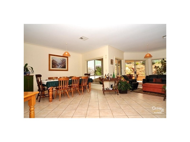 34 Hillsdale Avenue, Coromandel Valley SA 5051