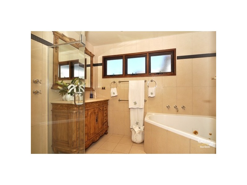 1 Verran Avenue, Hilton SA 5033