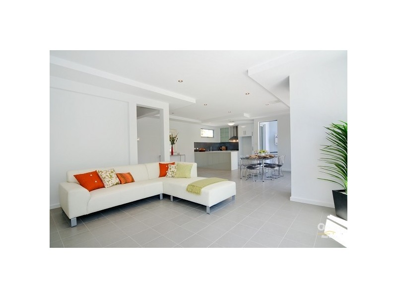 2b College Street, Glenelg SA 5045