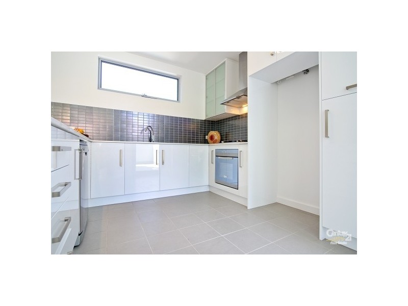 2b College Street, Glenelg SA 5045