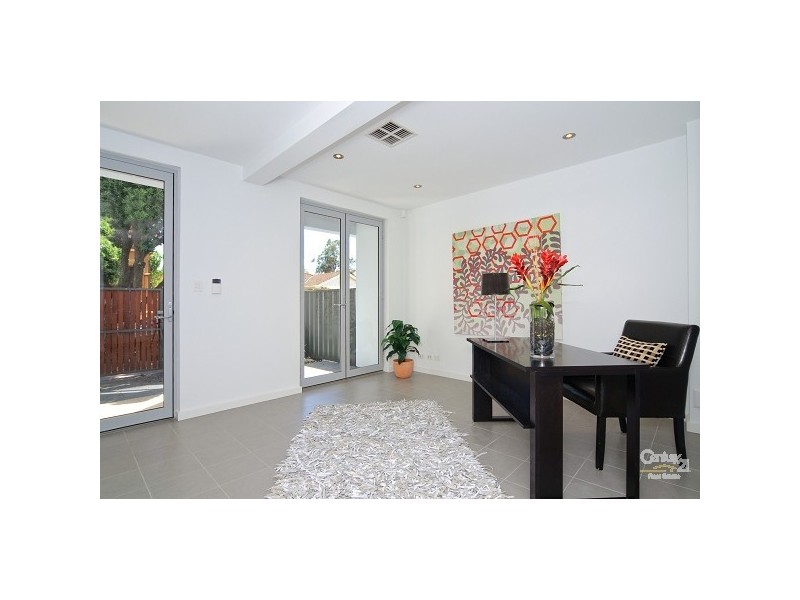 2b College Street, Glenelg SA 5045
