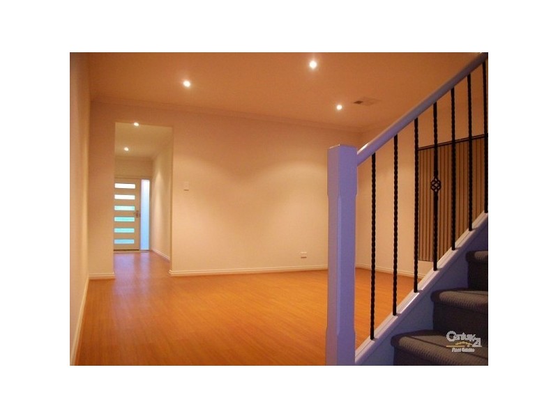 20 Tiparra Avenue, Park Holme SA 5043