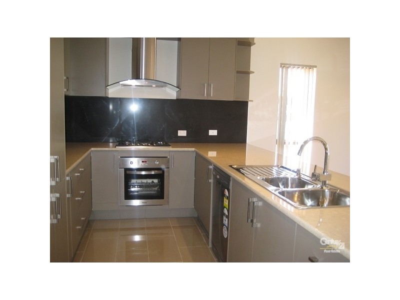 80 (76 – 84) Tiparra Avenue, Park Holme SA 5043