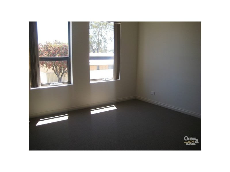 80 (76 – 84) Tiparra Avenue, Park Holme SA 5043