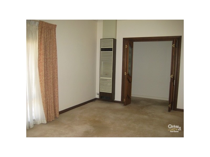 17 Barker Avenue, South Plympton SA 5038