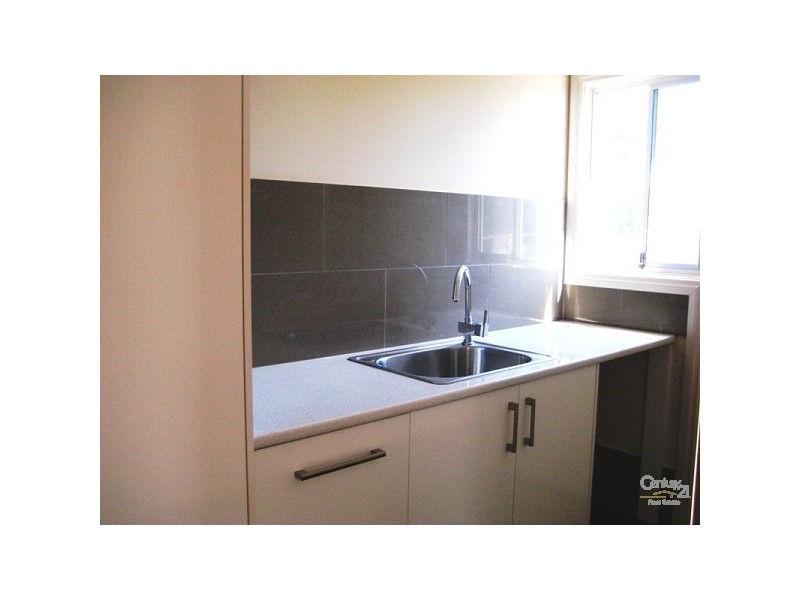 310a & 310b Oaklands Road, Park Holme SA 5043