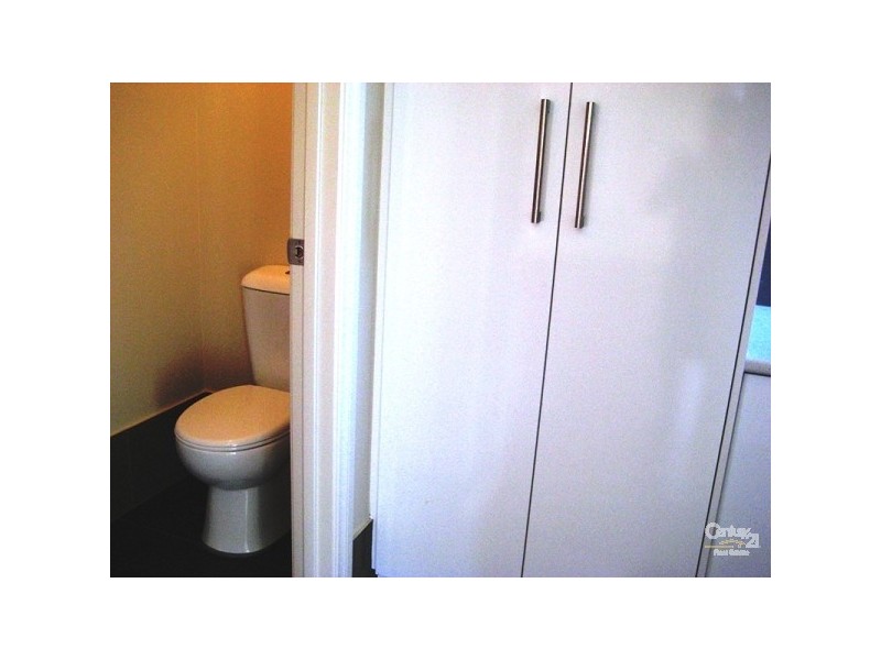 310a & 310b Oaklands Road, Park Holme SA 5043