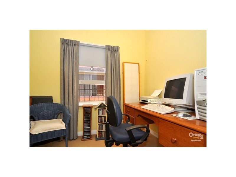 17 Yulinda Terrace, Lower Mitcham SA 5062