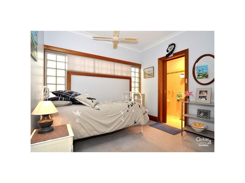 17 Yulinda Terrace, Lower Mitcham SA 5062