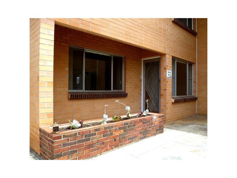 2/8 Overbury Drive, Clarence Park SA 5034