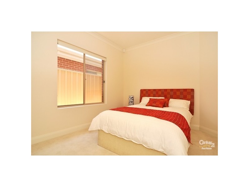 25 Hobart Road, Henley Beach South SA 5022