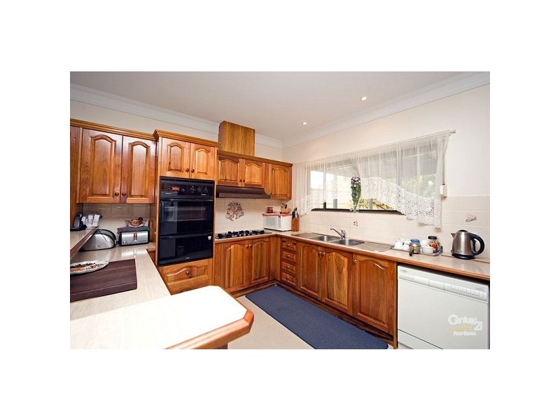 17 Farrant Street, Prospect SA 5082