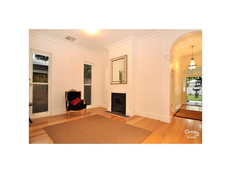 3 Desaumarez St, Kensington Park SA 5068